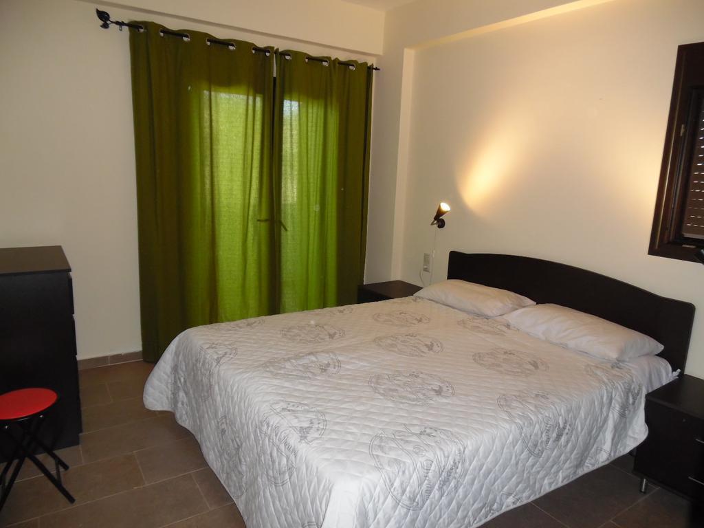 Artemis Appartments Pitsidia Exteriör bild